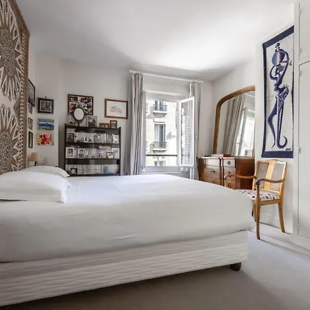 Apartment Veeve - Double Height Delight Paris